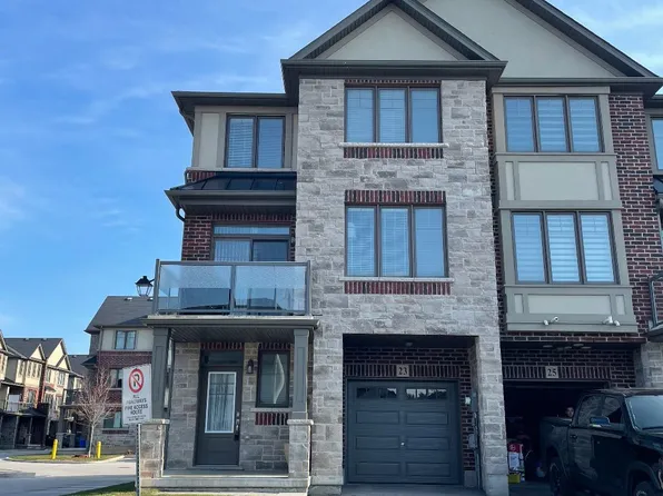 23 Dodman Cres, Hamilton, ON L9G 0G6