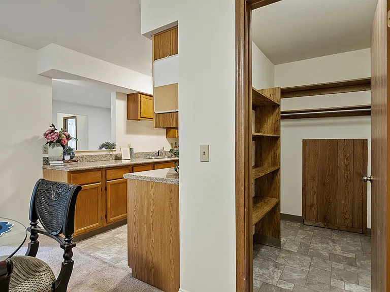 York Creek Apartments — Photo 9