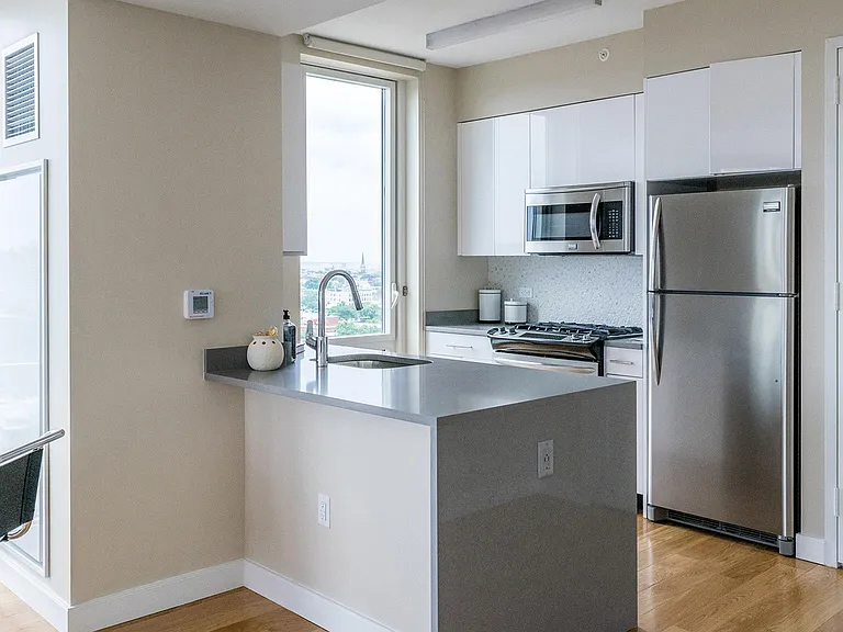 33 Bond St #2410 — Photo 14