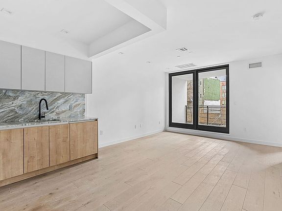 5th image of 44 Box St #2R