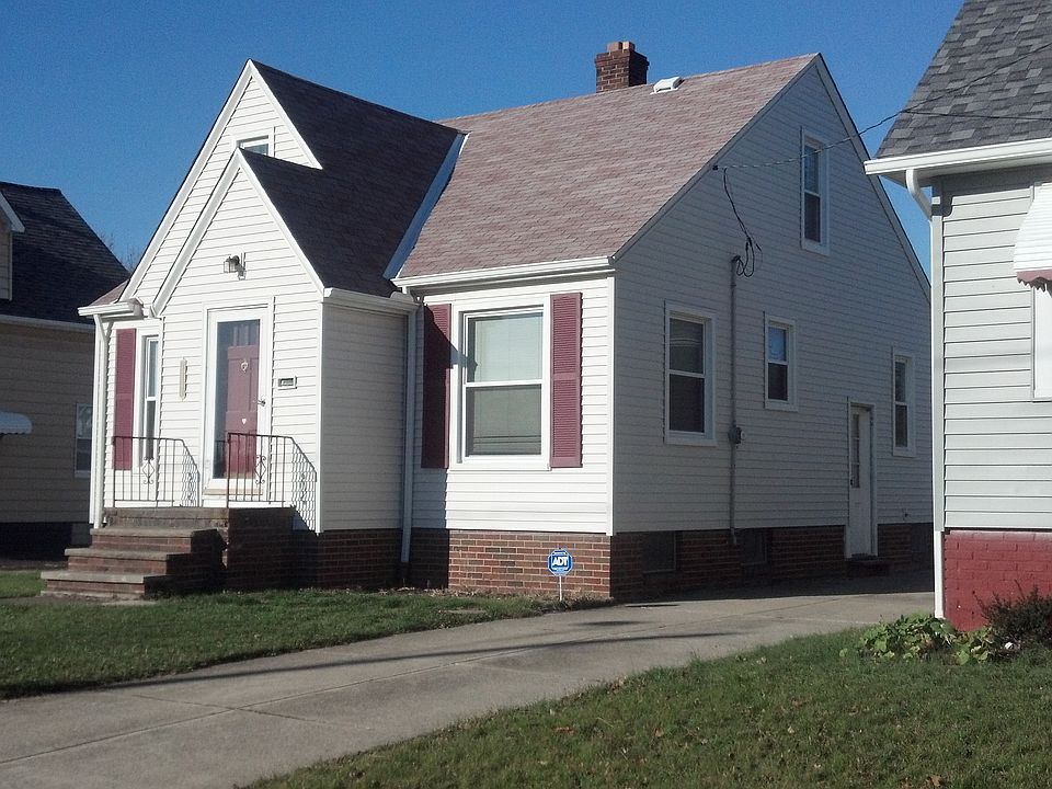2nd image of 20391 Arbor Ave
