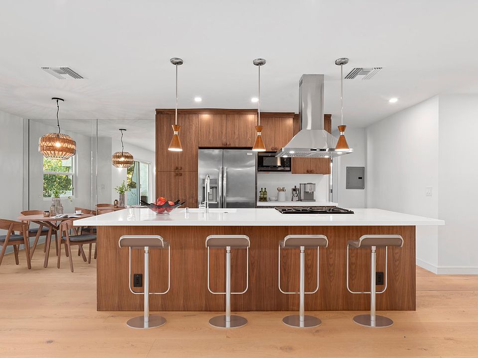 1st image of 1228 Euclid St #6