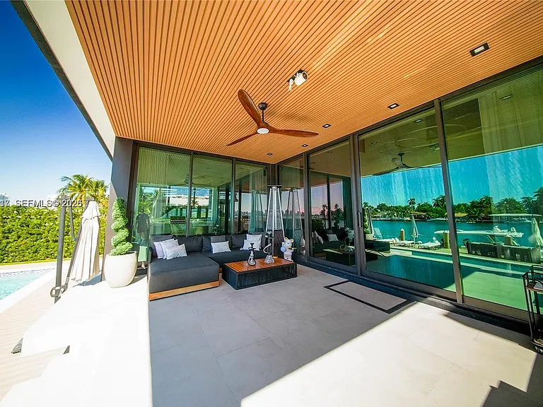 7520 W Treasure Dr — Photo 30