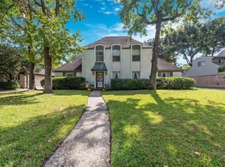 5723 Pine Arbor Dr, Houston, TX 77066