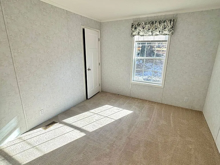 135 Church Rd — Photo 12