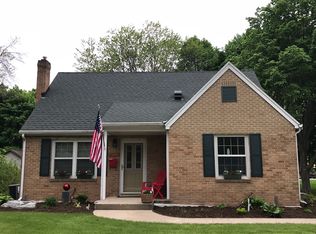 613 N Main St, Oregon, WI 53575