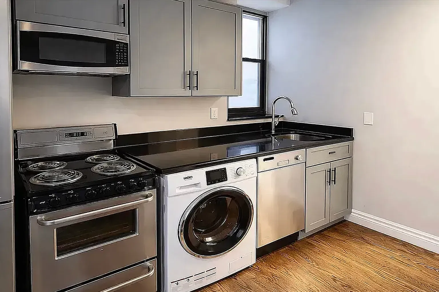 145 East 26th Street — Photo 3