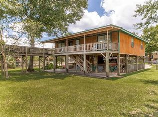 32819 Cypress Dr, Springfield, LA 70462