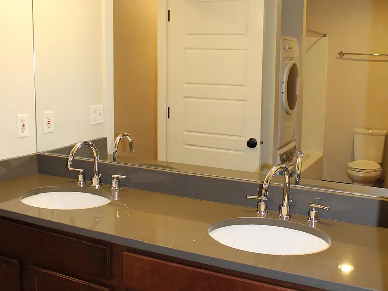 5013 Sand Point Pl NE #B — Photo 8