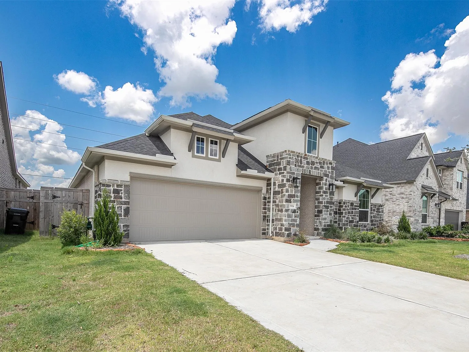 4 bed, 3.5 bath, 3100 sqft, $3,300 — Photo 2
