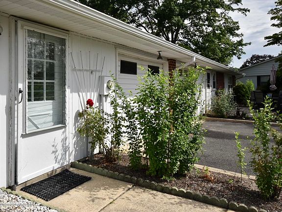 4th image of 1156B Argyll Cir #1002