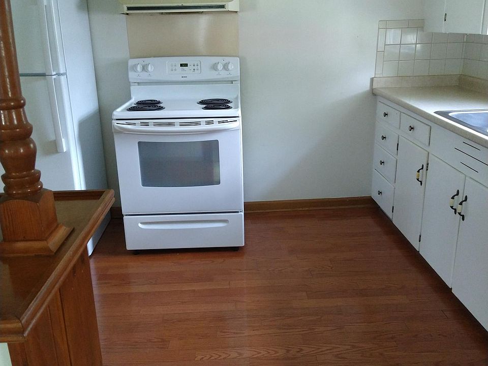 1st image of 207 S Van Buren St