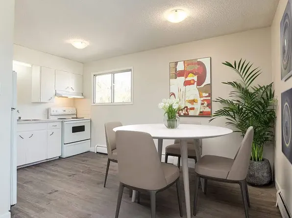 Dickson Apartments
