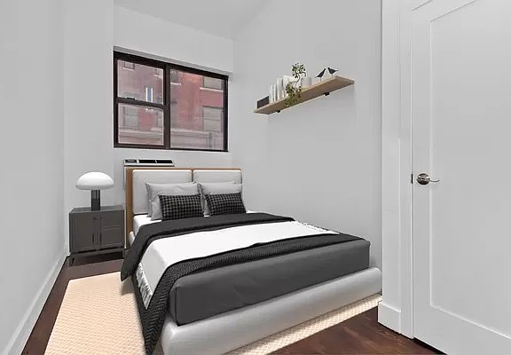 4th image of 213 E 37th St #1JL