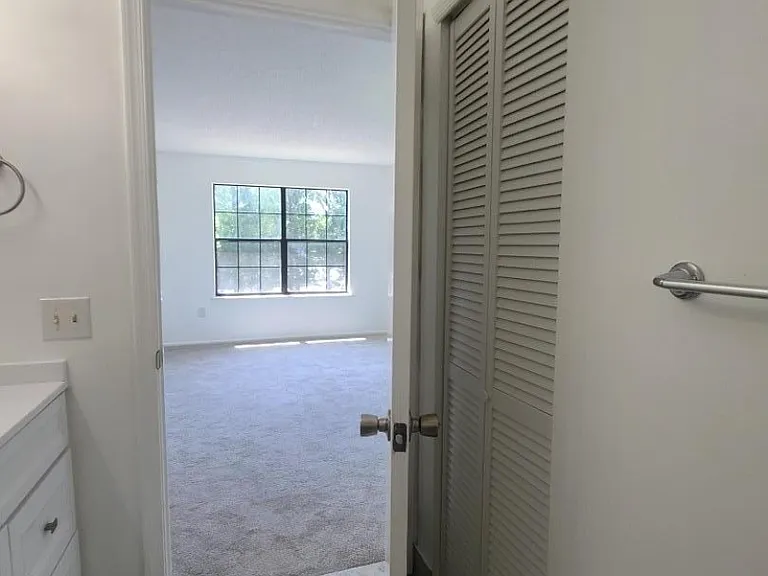 113 Irving Pl — Photo 23