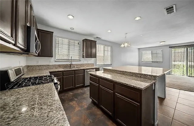 2232 Compote Cir — Photo 11
