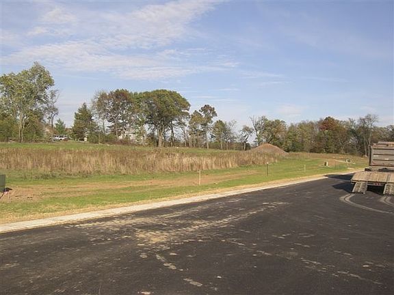 5th image of L27 Forest Park Dr