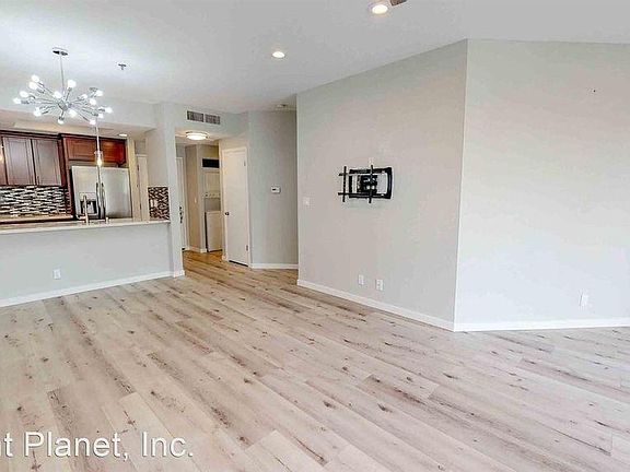 4th image of 411 Park Ave Unit 133