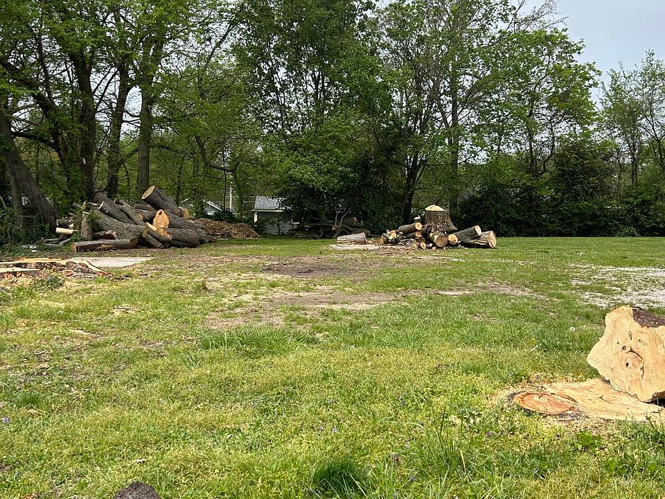 2nd image of 000 N Warren