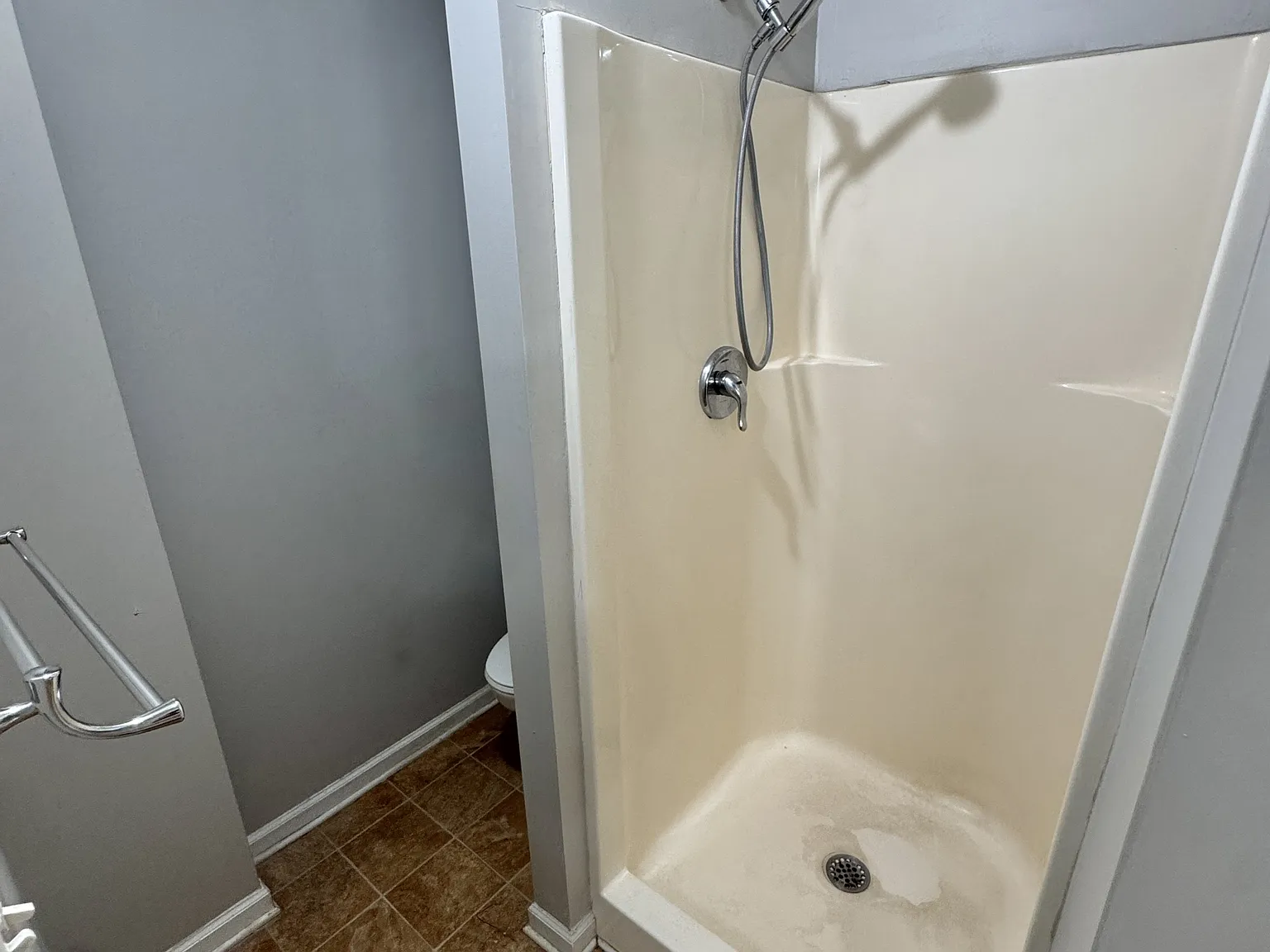 2037 Ross Lane - 1 — Photo 4