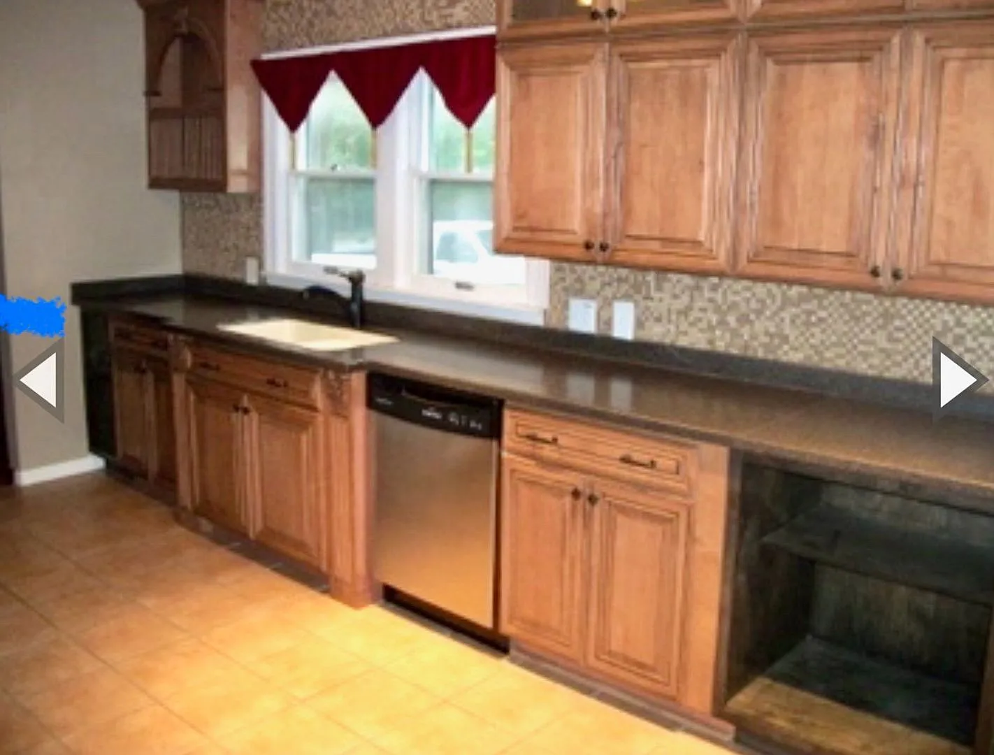 Large, 5 Bd/2 Ba House, Near Campus! — Photo 4