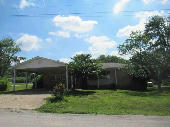 470 Rogers Ave, Summersville, MO 65571