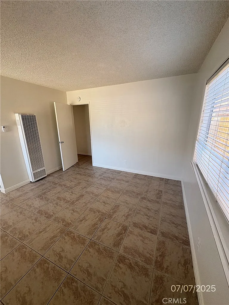1 bed, 500 sqft, $2,095 — Photo 2