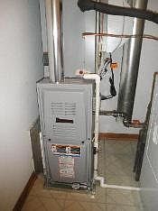 5th image of 225 Chesterfield Ct Unit D
