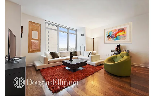 Sold by Douglas Elliman | media 20