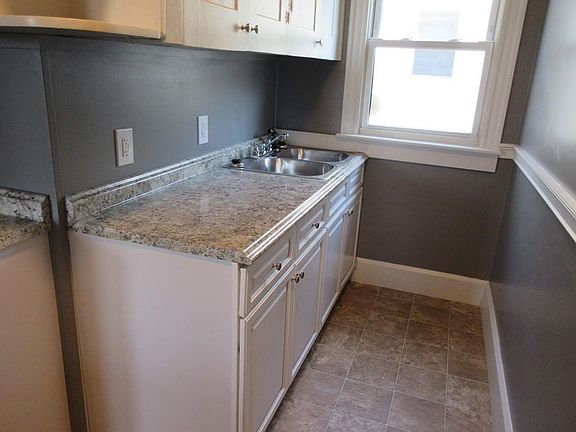 4th image of 189-191 Adams St