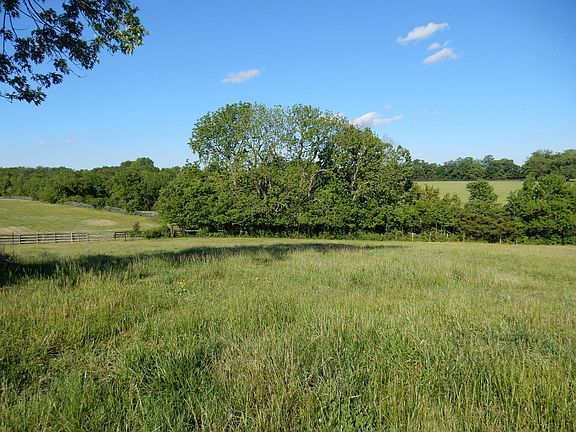 5th image of 3770 Delaney Ferry Rd