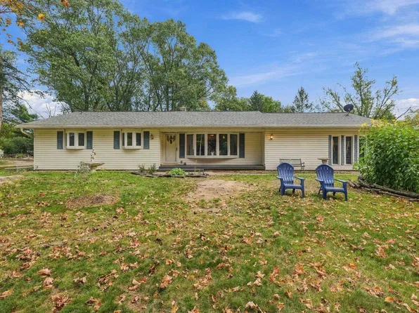 7368 Tetiva Rd, Sauk City, WI 53583