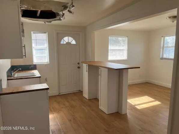 921 N CANAL Street, Jacksonville, FL 32209