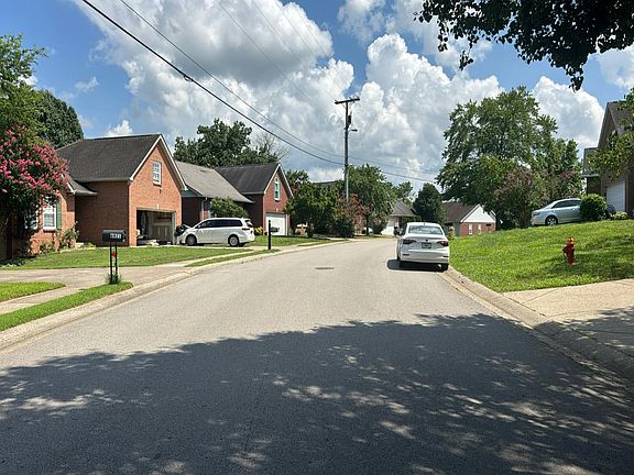 5th image of 6921 Somerset Farms Cir