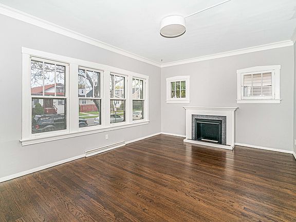 4th image of 918 N 15th Ave