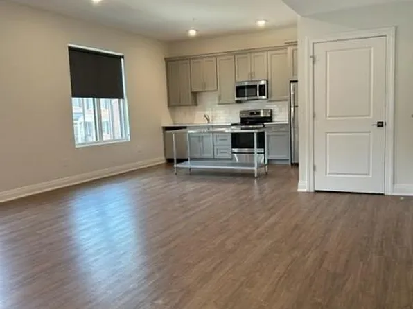 1088 Walburg Ave #206, Fort Mitchell, KY 41017