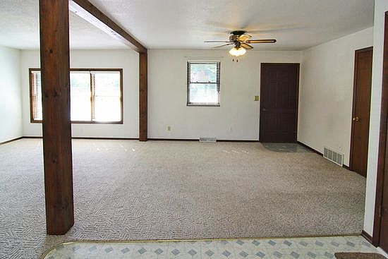 3rd image of 232 Rolling Hills Dr