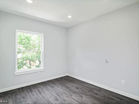 2nd image of 521 W Norris St Room 4