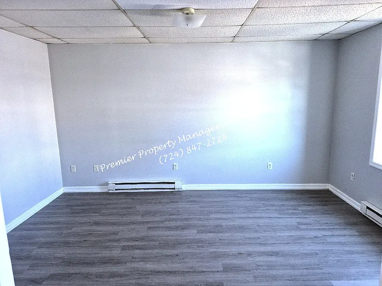 542 Midland Ave #B — Photo 9