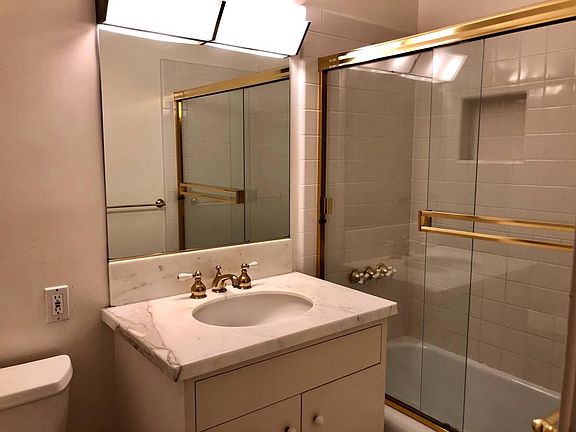 5th image of 555 San Rafael Ave APT D