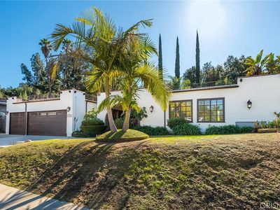 22432 Dardenne St, Calabasas, CA, 91302