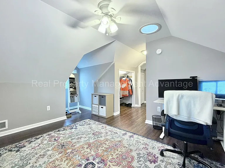2705 Inman St — Photo 27