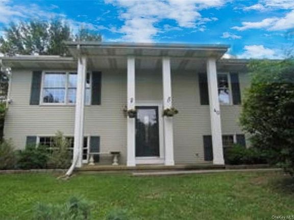 2nd image of 40 Heselton Dr