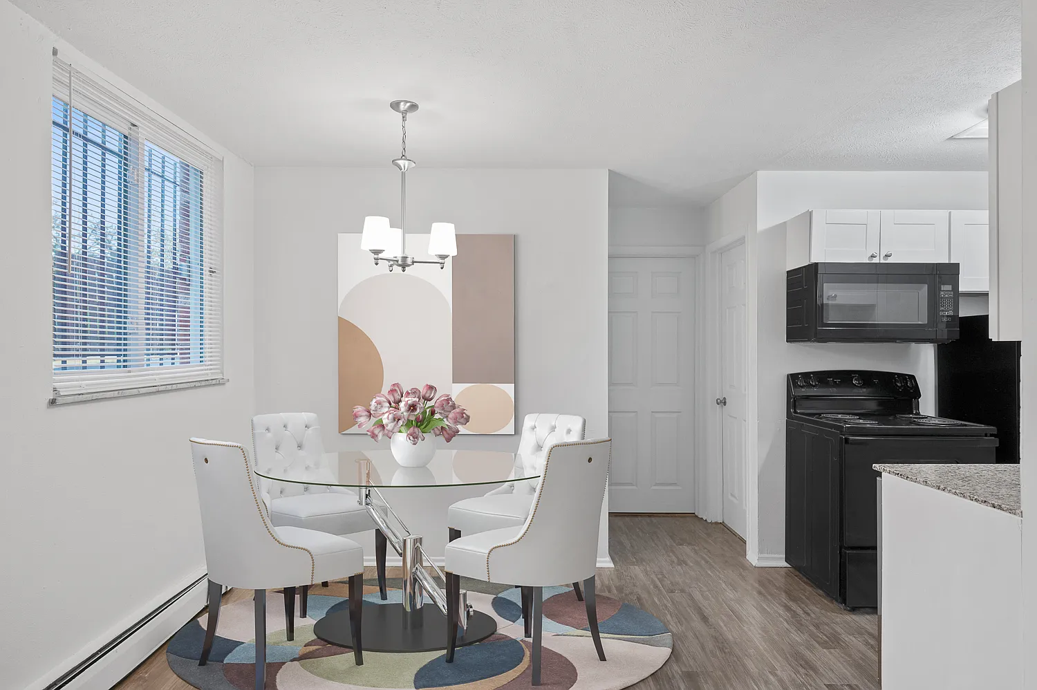 1 bed, 775 sqft, $895 — Photo 3