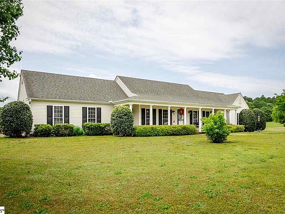 2nd image of 102 Rock Moss Dr