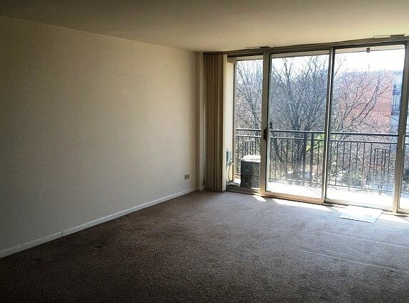 3rd image of 5820 Oakwood Dr Unit 5C