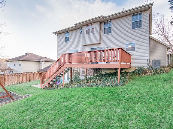 5th image of 2416 Stratford Dr