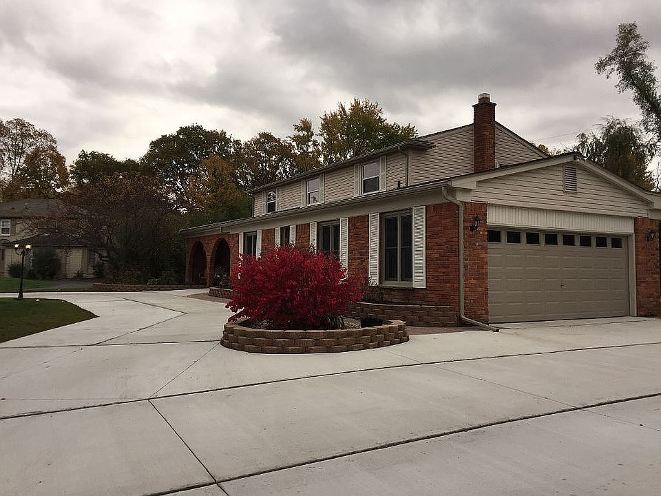 1st image of 21617 Meadow Ln