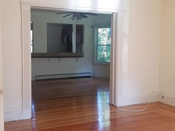 5th image of 36 Gordon St