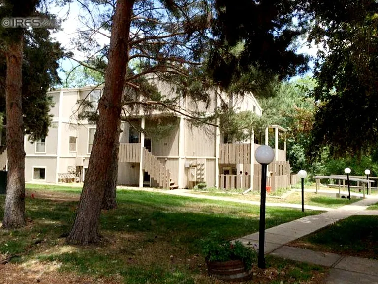 8060 Niwot Rd #30 — Photo 2